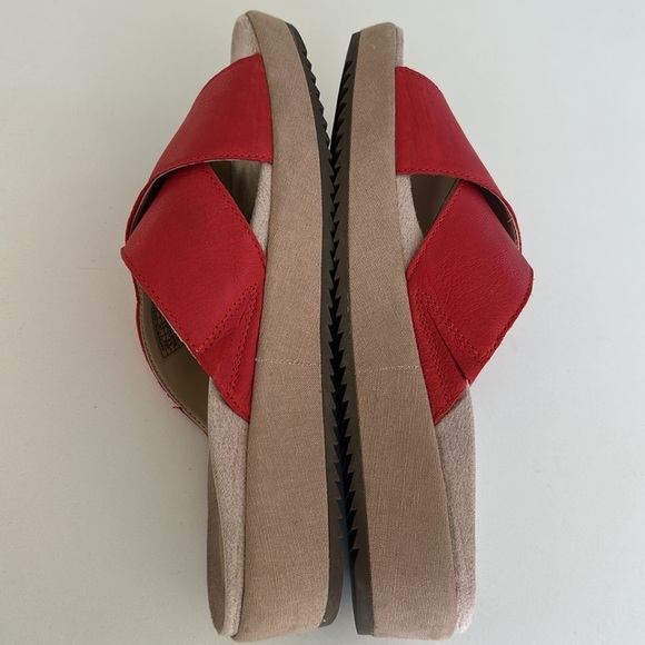Vionic Hayden Red Leather Wedge Platform Slides Sandals Size 8.5 - Picture 9 of 13